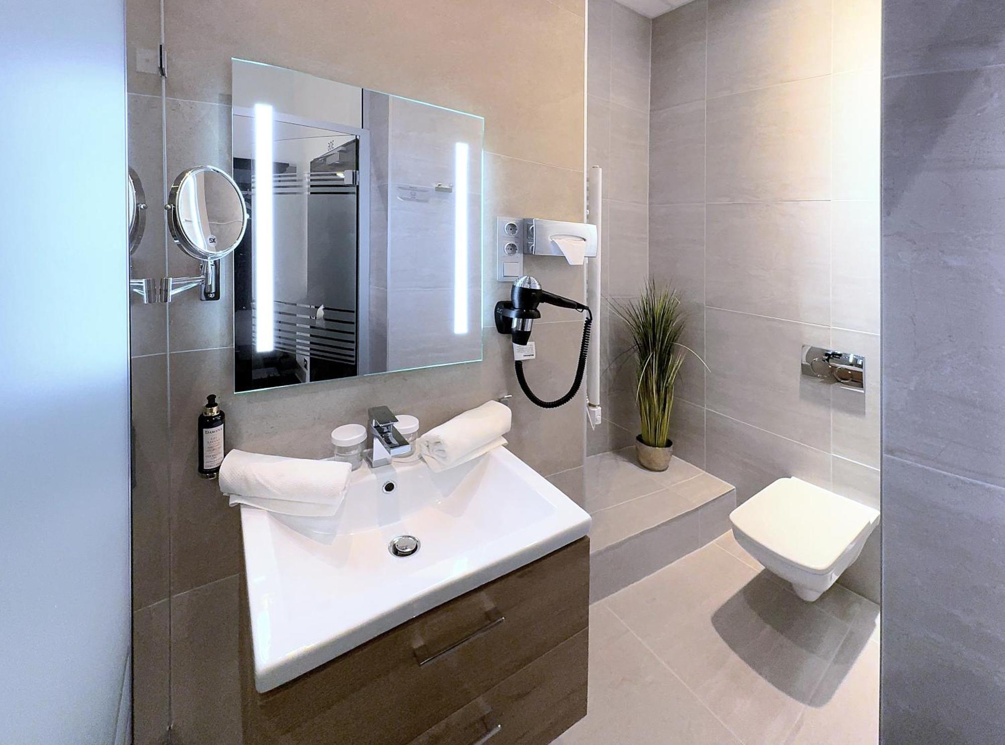 Fashion City Hotel Superior Budapest Rum bild